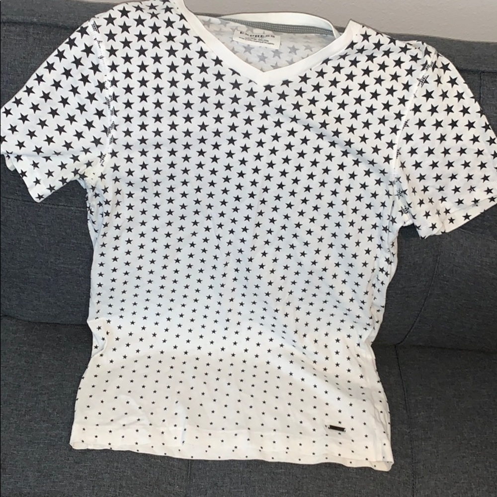 Express men’s v neck size xs